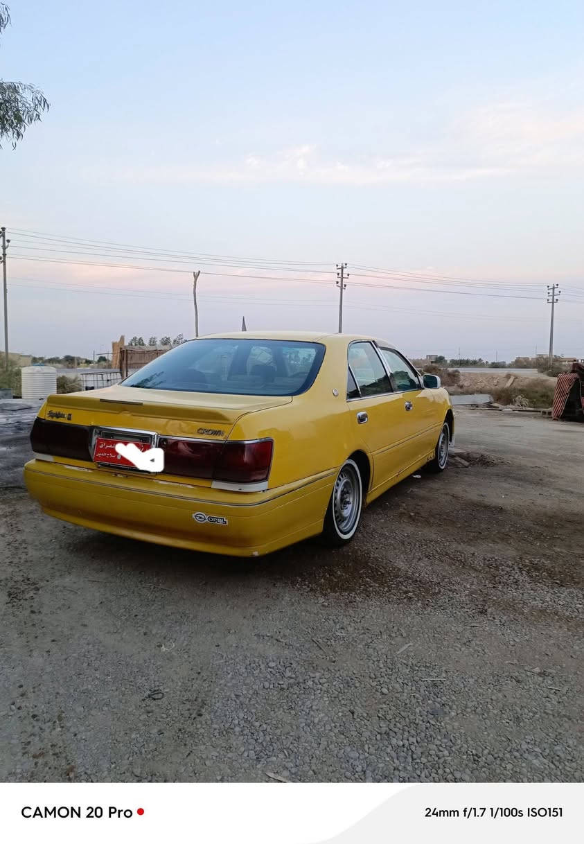 ملكه صفره اصولي صدامي وكاله من راعيه سياره حلوه اربع دكم لايتات زنون نضام ترحيب  سماعات بلوتوث دمام شاشه عرض تاب تخم تاير دواخل حلوه حداديه جديده شاشتين تاب عرض دمام تحكم مرايات كشنات اربعه كهربائي مكينه وكير ديفور الجبير جام اوتو سياره حلوه وكاعده ترايك 180برده خلفيه مكاني ناصريه سوق الشيوخ السعر 40وبيه مجال قليل كلش ***********
