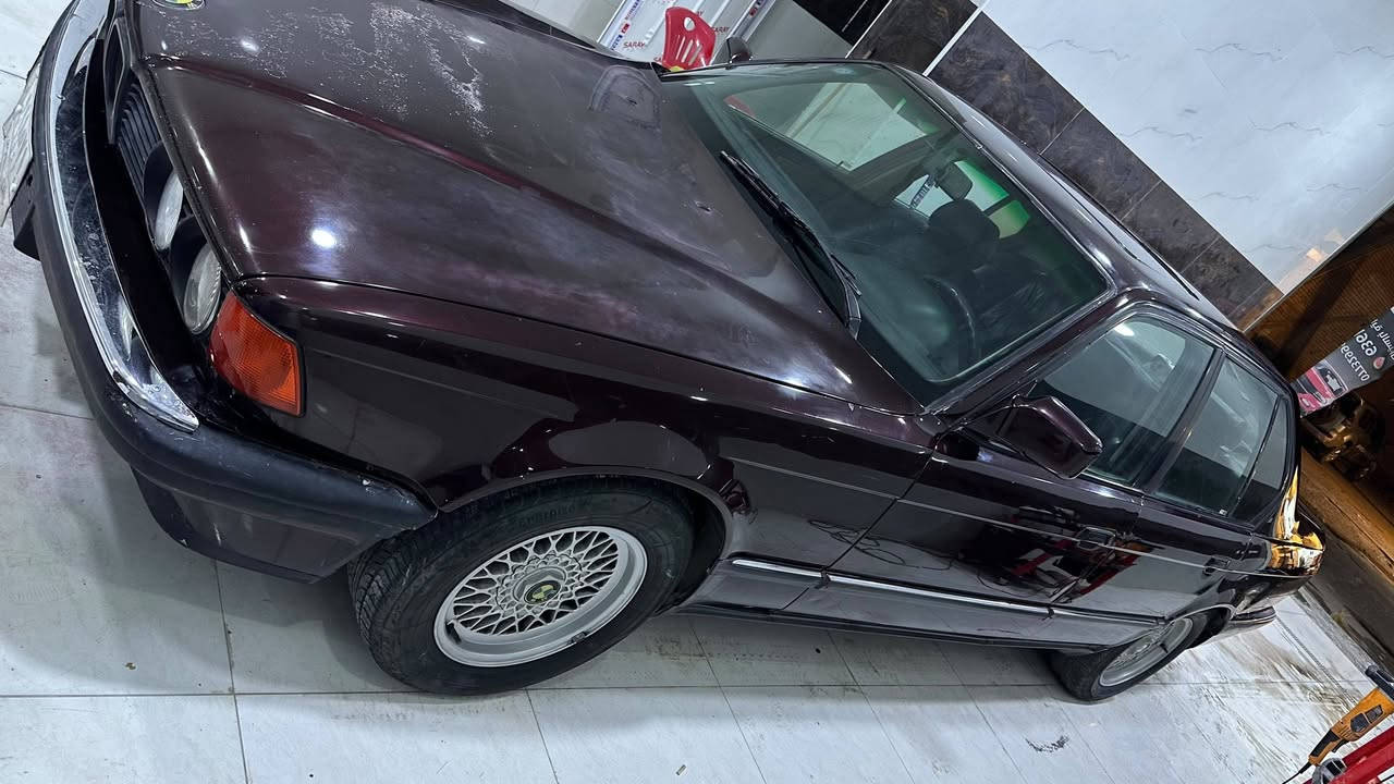 سلام عليكم 
BMW   735 اصل 
مديل 1991
رقم بغداد
راعيه من الرفاعي 
اللون ب سنويه احمر 
مبدل مكينه و كير و دشبول جديد
الكير بعده بوقت الضمان
السياره بلاد ما بيه صبغ 
السياره جاهزه ما بيه نقص 
#السعر 55 ورقه وبيه مجال حق الجيه
***********
شرط التحويل
