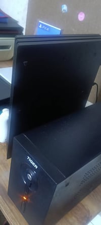 Ps4 Pro -الجهاز مفتوح منضف ومبدل عدسة فقط(انطيك العدسه القديمه) -نظام ...
