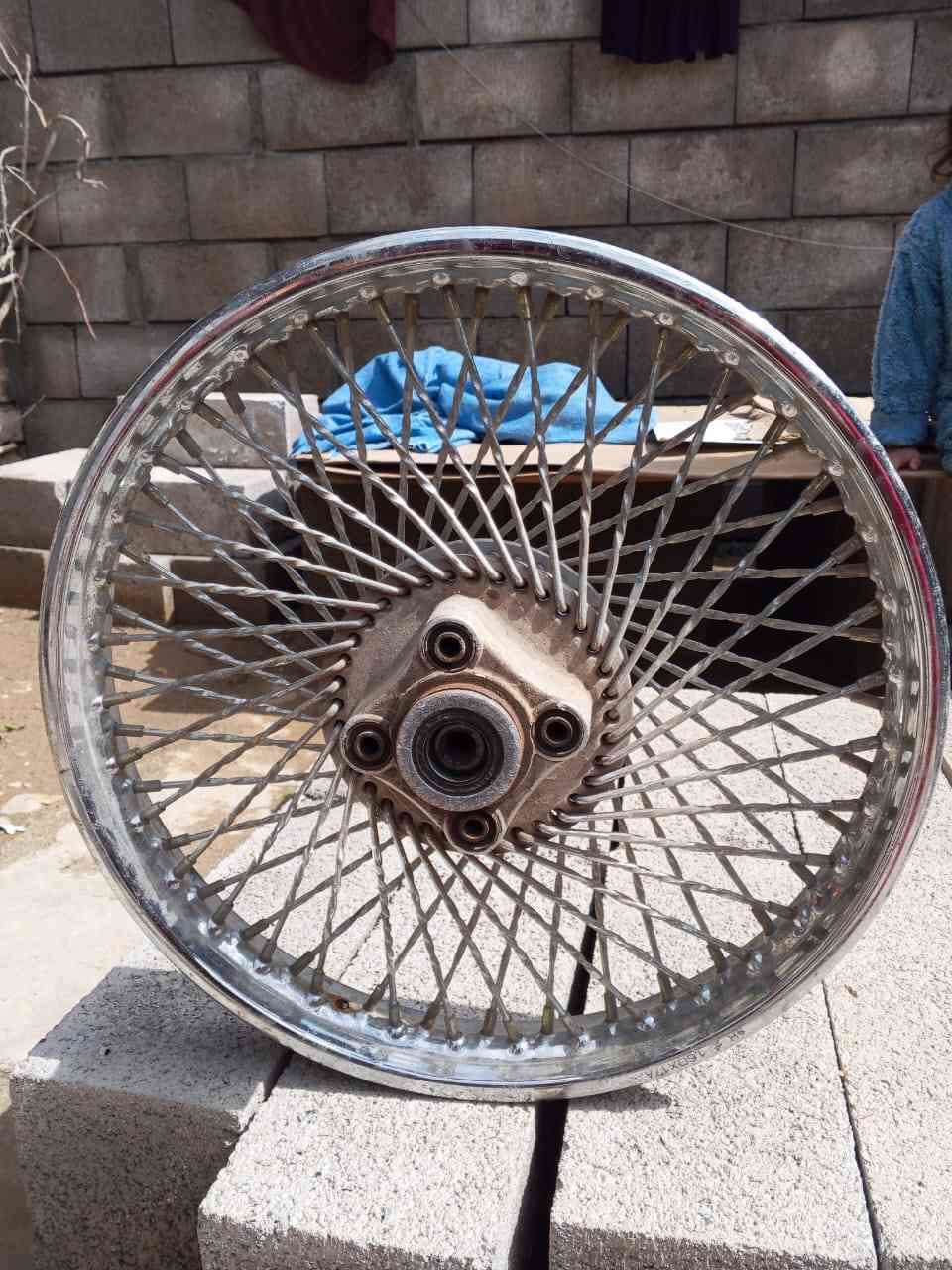 شباب للبيع
***********
