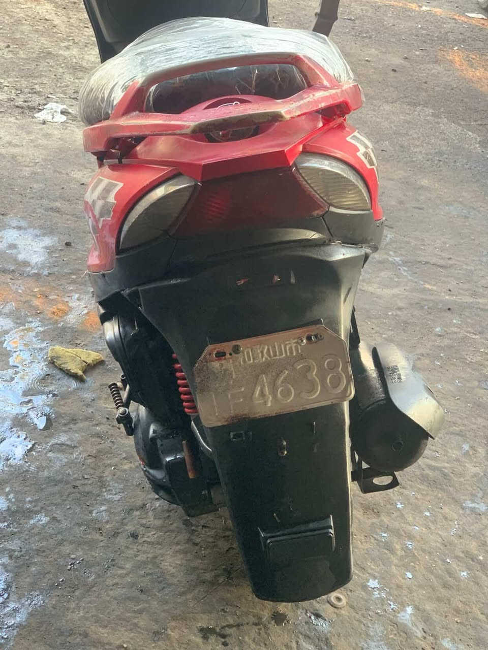 السلام عليكم للبيع دراجه ماكس 140 كهربائيات كله شغاله سلف دراجه كامله من كلشي كلج خلفي رياضي سعر 250 بيه مجال حك جيه 
للاستفسار: ***********    مكاني بغداد
