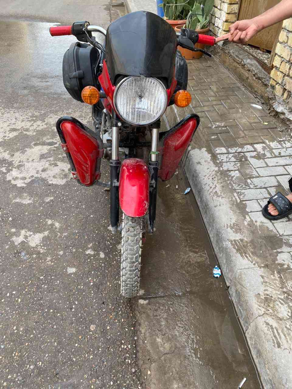 اسلام عليكم دراجه بوكسر موديل 20 للبيع نضيفه مجفته تجفيت شركه درجه عمل شخصي أسعر 1500 وبيه مجال بسيط ودراجه بيه نقوصات بسيطه رقمي وتساب ***********
