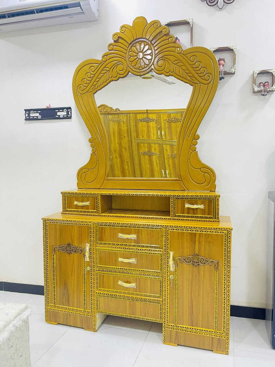 السلام عليكم غرفه نوم عراقي جديد غير مستعمل السعر 850توصيل جميع محافظات كلمن وسعره


**إذا كنت صاحب هذا الإعلان وتريد حذفه لأي سبب، رجاءا أرسل رسالة إلى الدعم الفني**