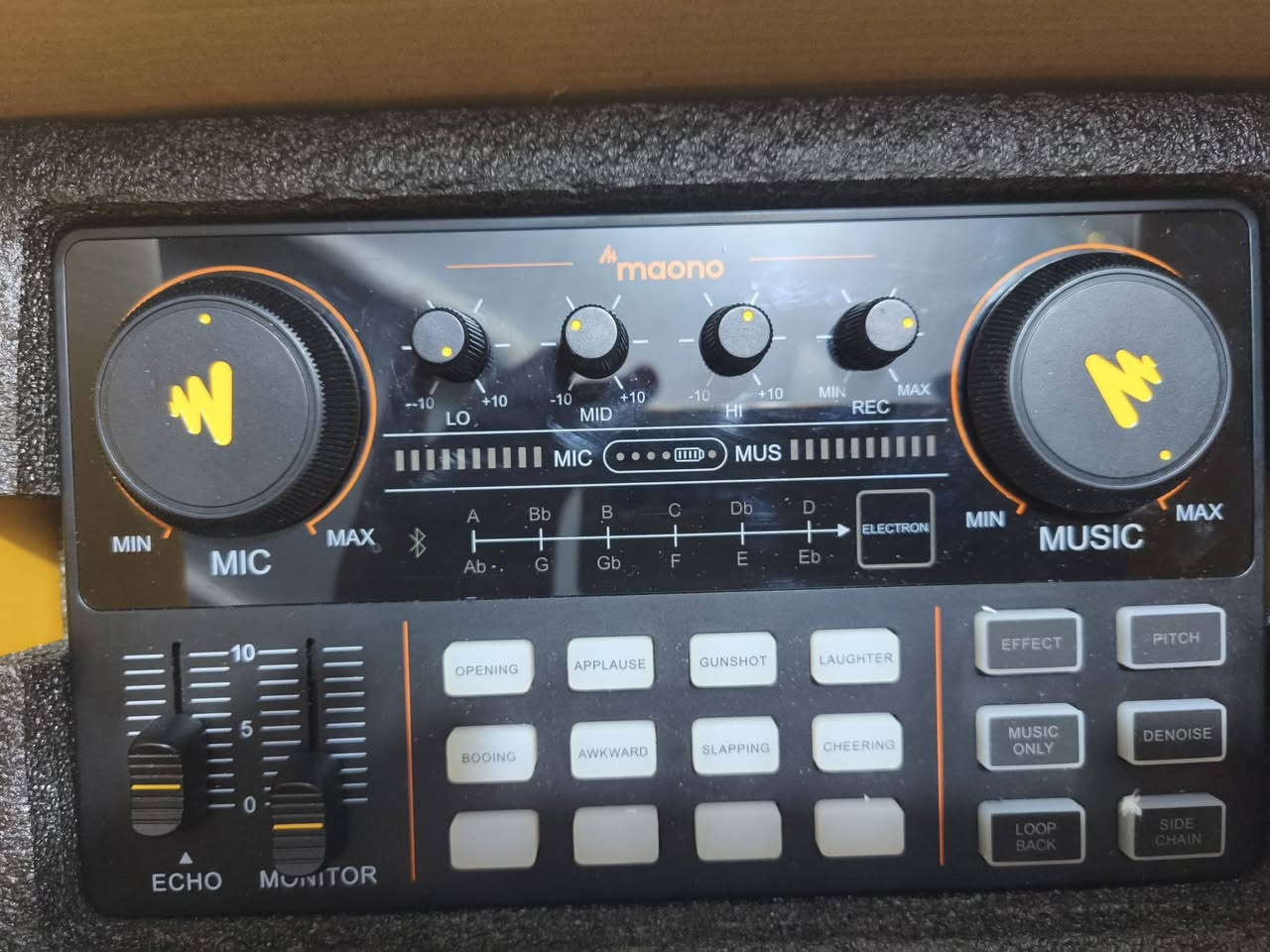 للبيع بكج من شركة مونو مكسر ومايك و سماعات..***********
يوجد توصيل
