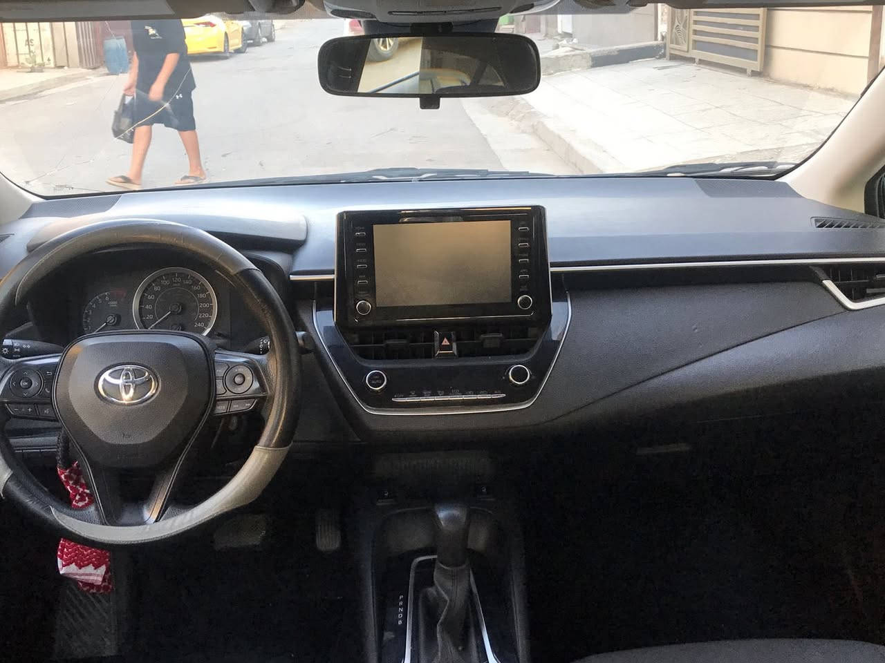 السلام عليكم 

للبيع كورلا 2020 Le امريكي

حادثها الجاملغ الأمامي اليمين مبدل 

والهلال الجاملغ الخلفي شويه مثل مموضح ب صوره 

بدون يرباك ودواخل مكفول 

المواصفات 

كامره خلفيه 

محرك 1800

هاند بريك بصمه 

لايت زينون بلادي 

رادار امامي وجوانب

شاشه 

تحديد مسار ومثبت سرعه

تدفئه وتبريد كشنات

وباقي المواصفات المعروفه 

ماشيه 106 km 

كير مكينه مكفولات تدفئه تبريد خير من الله 

رقم اربيل بسمي السنويه تحويل ثاني يوم 

السعر /138

المكان / بغداد  

للاستفسار/***********
