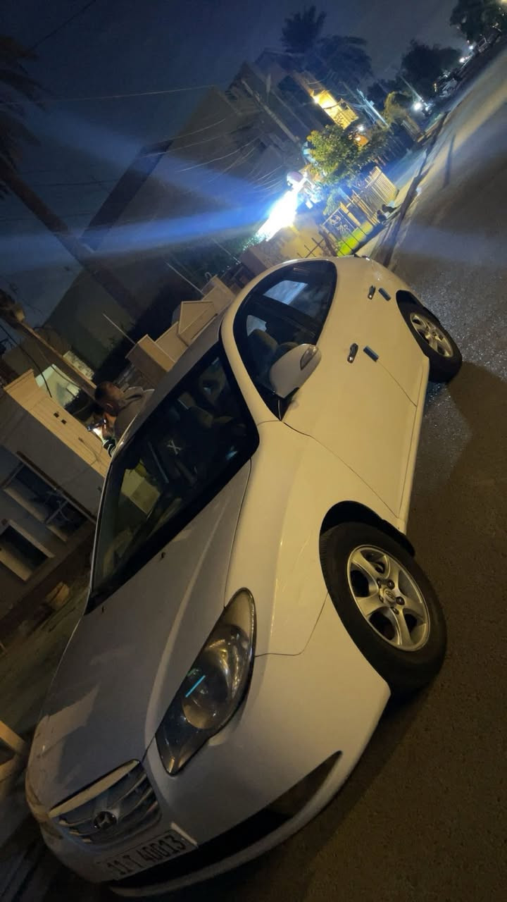 السلام عليكم
النترا 2011 الخليجي 
بغداد بأسمي 
محرك 1600 

مكاني بغداد الجديدة 
سعرها 98 بيها مجال بسيط
***********
0788940978
