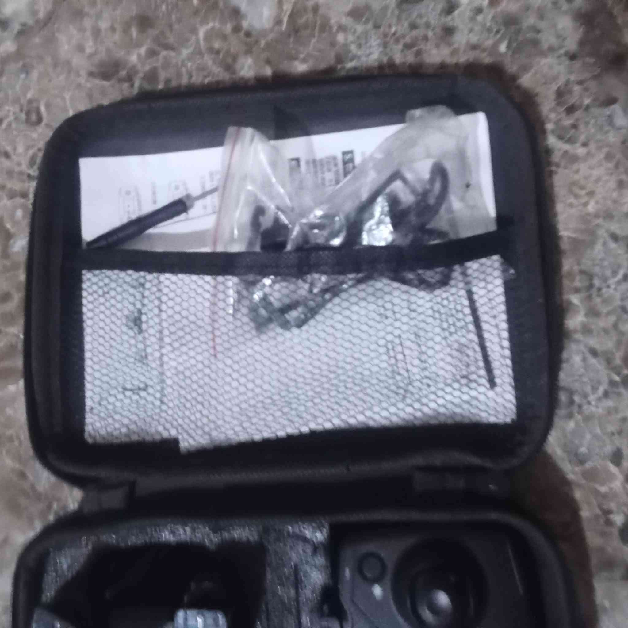 درون للبيع
بنك من ملاته متوقفه وحده 
كلشي شغال
بي گاعده مال موبايل يربط على مبايل
رقم الهاتف *********** مكان بنج علي كركوك
