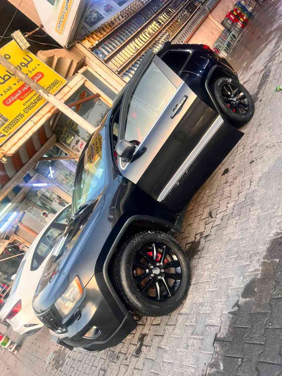 جيب كراند شيروكي لاريدو ٢٠١١ للبيع 
رقم بغداد باسمي بيهة اضافة منظومة غاز 
كلشي بيهة تمام وجديد 
ماشي ١٩٠,٠٠٠ وارد امريكي بيهة صبغ جاملغ امامي وباب عكس السائق 

مكاني النجف 
***********
