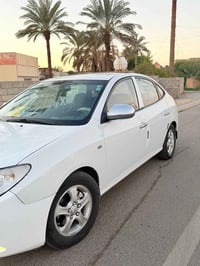 النترا ٢٠١١ • خليجي أبيض • محرك ١٦٠٠