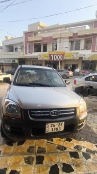 کیا سپۆرتاج ٢٠٠٩  گازە بڕاوە بڕاوە ماڵەکە خاوێنە  هەتا بڵێ بەقوەتە ماڵ...