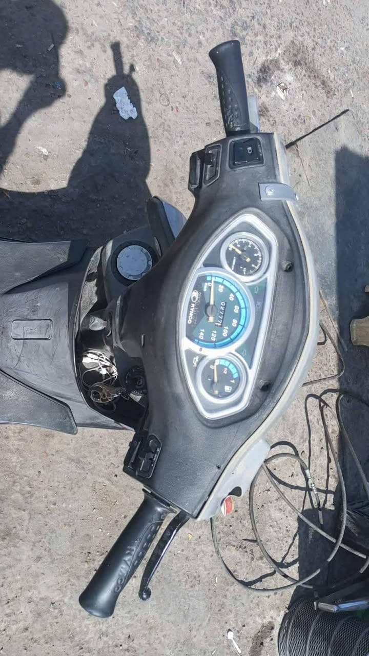 سلام عليكم دراجه كامكو جي فور اللبيع دراجه نكره سلف هندر شغال السعر 500 وبيهه مجال قليل مكاني نجف البراكيه شراي خاص وبيك خير وتدلل
واتساب ***********
