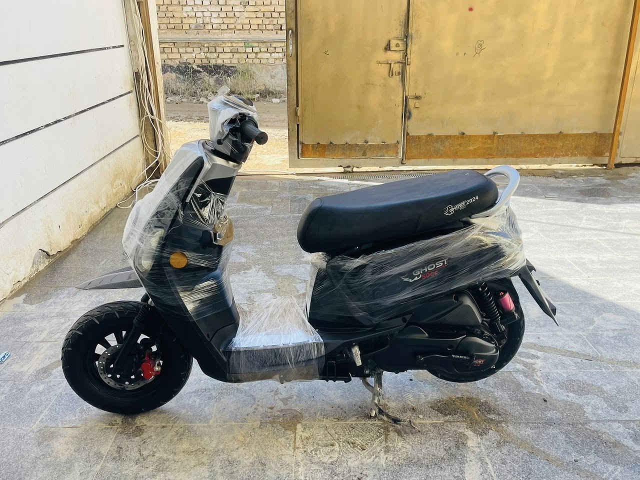 دراجه بوليسي مديل ٢٤ مكينه ياباني دراجه جديده بمعنى الكلمة طالعه ب٢٦ دراجه فول نكره سلف كهربائيات كله شغله لايت عدسه زنون لد عالي ناصي اشاير دشبول إلكتروني رون شغال بانزين شغال تايرات جدد بريكات امامي خلفي مكينه بلاديه برغي ممفتوح بيه شلعه اشك الكاع معدل فول استان كهربائي نشره فدراليه دراجه نقصه بك لايت فقط سعره ٣٧٥ وبيه مجال بسيط مكاني كربلاء ***********// ***********
