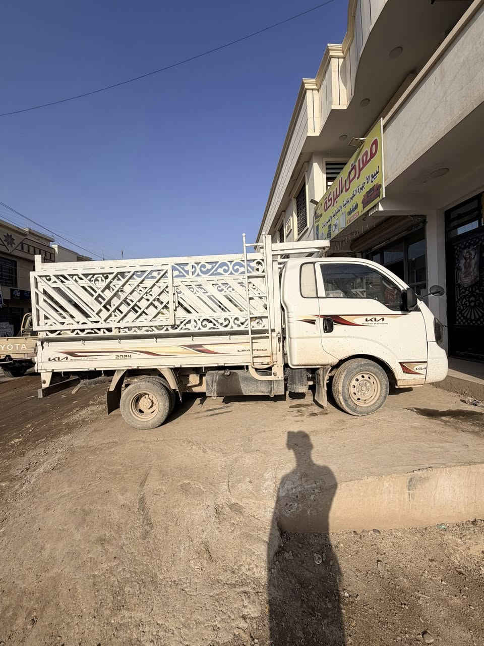 ملاحظة @@ مكلف بالنشر رقم صاحب السيارة هذا ***********
بنكو 3 محرك 3000 مسكر موديل 2004 محدث شكل 2024 
رقم بغداد انكليزي مكانها بغداد بأسمة تحويل ثاني يوم 
مكينة كايمة 
السعر 60 ورقة 
للتواصل الرقم اعلاه
