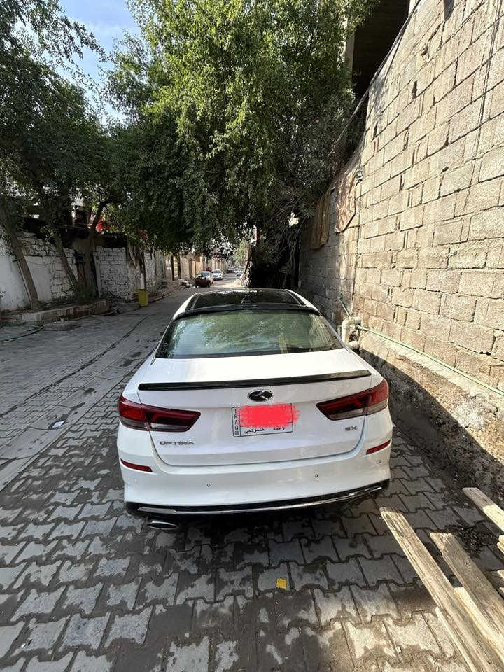 سلام عليكم سياره أوبتيما موديل 2019سياره ورد أمريكي حادثها سرقه فقط بنيد سياره نضيفه بمعنى الكلمه سياره كلها ليبل وحد السياره فول موصفات للخير مزوعه يعني شكو موصفات بالك موجوده بيها السياره نضيفه ومشيه قليل السياره حره وتحويل ومباشر بسم المشتري سعر السياره 153  المكان بصره رقم الهاتف *********** موجود فقط عله الرقم
