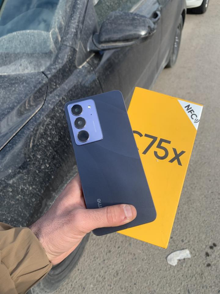 ريلميc75  ذاكرة٢٥٦ رام٨  السعر١٨٥


**إذا كنت صاحب هذا الإعلان وتريد حذفه لأي سبب، رجاءا أرسل رسالة إلى الدعم الفني**