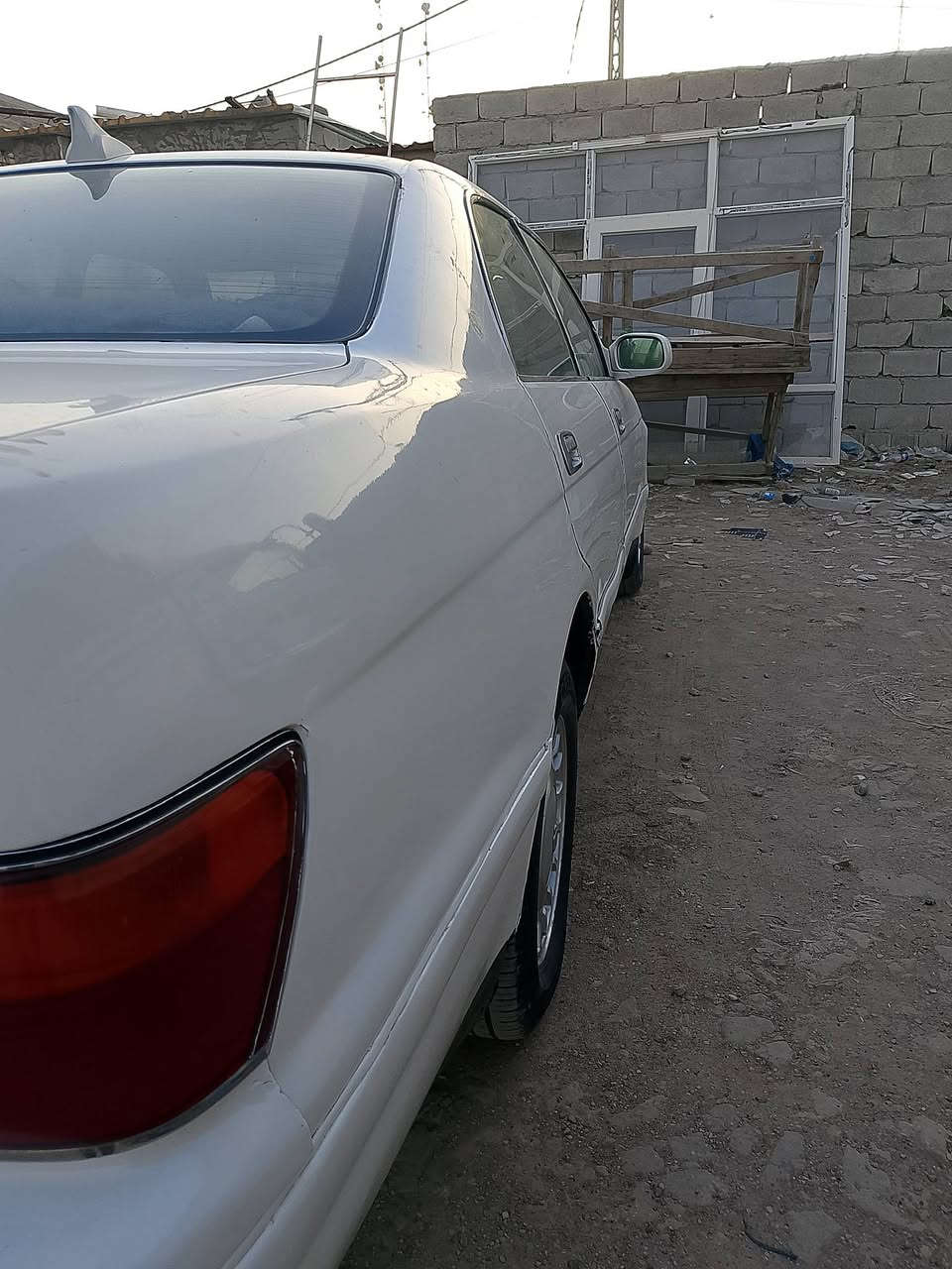 يا الله
السلام عليكم 
بطه موديل 94 منفصل رقم بغداد ألماني  سنويه لغايه 2029 مكينه وكير ثينين ونص  جدد السيارة مبدل بيه 
بيبان ثينين وجاملغ على صفحته السايق السعر 42وبيه مجال مكان السيارة واسط قضاء الحي 
اللا ستفسار  الاتصال على الرقم ***********
