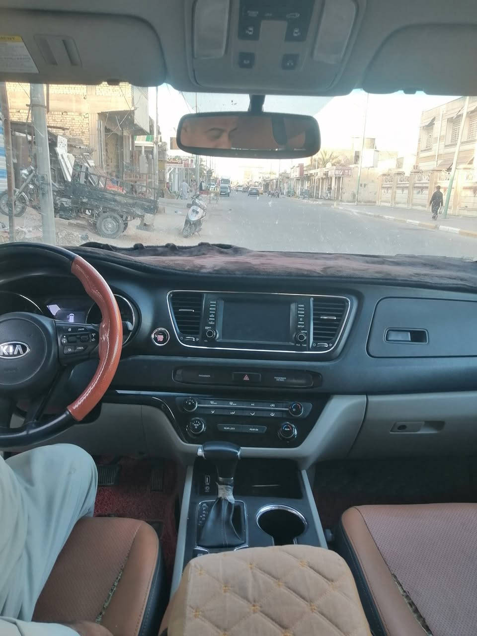 كيا سيدونا موديل ١٩ فول مواصفات رقم انبار انكليزي سياره حادثه بل منشور محرك كير كفاله سياره جديده خير من الله السعر ١٩٥ بيه مجال سياره تحويل مباشر شرط هزه جديده *********** مكان سياره سماوه رميثه
