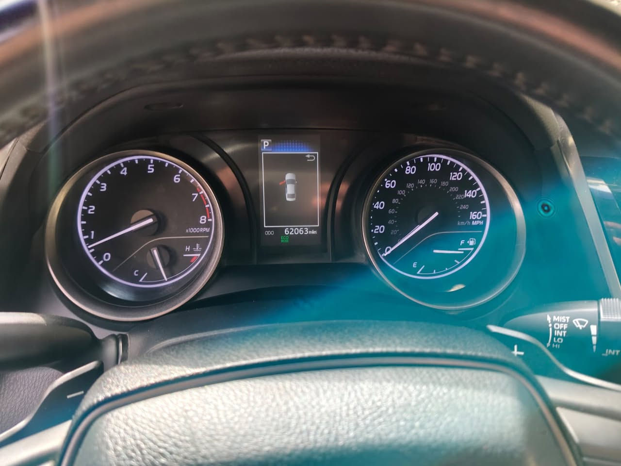 كامري 2023 لون مميز حادثهه موضح بل صور وبيهه صفحه كلير من امريكا مرقمه بغداد
السعر 175ورقه وبيهه مجال 
استفسار اتصال ع رقم 

‭0770 693 5069‬
