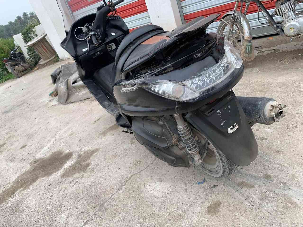 سلام علكيم دراجه ماجستا ملي كراند دراجه جديده بمعنى الكلمه ماشيه 10لاف فقط اوراق كامله من كل نواحي مكينه جديده دراجه بلاديه لابعد الحدود محتاج واريد ابيعها السعر 850 وبيها مجال 
مكاني بعقوبه
التصال *********** Singapore
