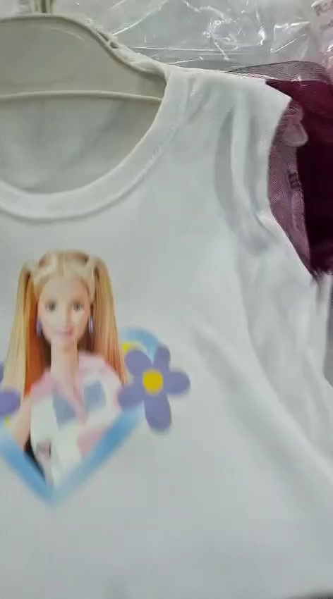 سلام عليكم  اخوان عدي كميه من هاذ المديل يلبس من1الى3سنوات مبطن سعر القطعه(الف دينار) الي يحب يحجز ***********مكاني كوت توصيل للمحافضات موجود
