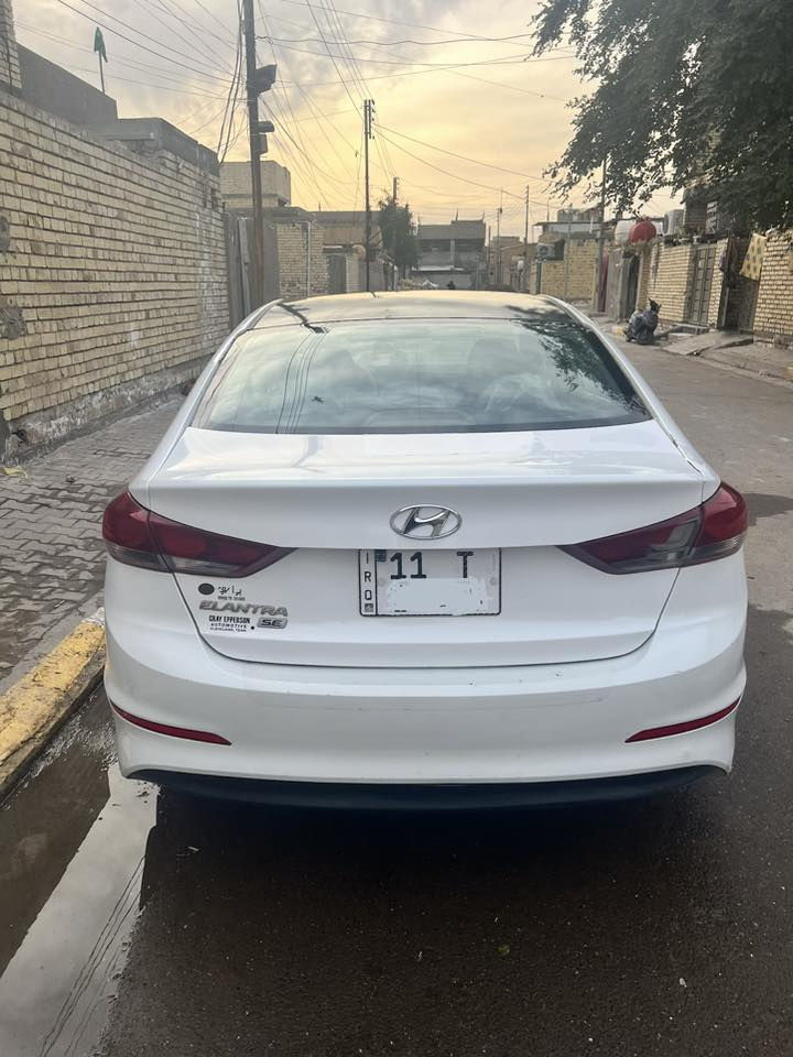 السلام عليكم النترا ٢٠١٨ رقم بغداد دولي حادثها جاملغين امامي ودعاميه صبغ بدون تبديل
باقي ليبل واحد ماشيه ١٦٠ سياره كير مكينه خير من الله 

نص فول مواصفات Seالسياره بيها تكشير جدا بسيط 

السعر ١٠٧وبيها مجال قليل تجي تشوف بعينك والسياره خير من الله ورقم الهاتف ***********
