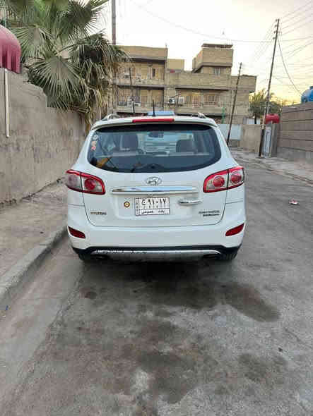 سلام عليكم ورحمة الله وبركاته سنتافية للبيع ٢٠١٢ بيهة ٣ضربات خفيفة بس فول السيارة الشراي يتصل علة رقم‏‪***********‬‏
