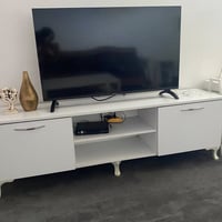 ميز تيفي • للبيع