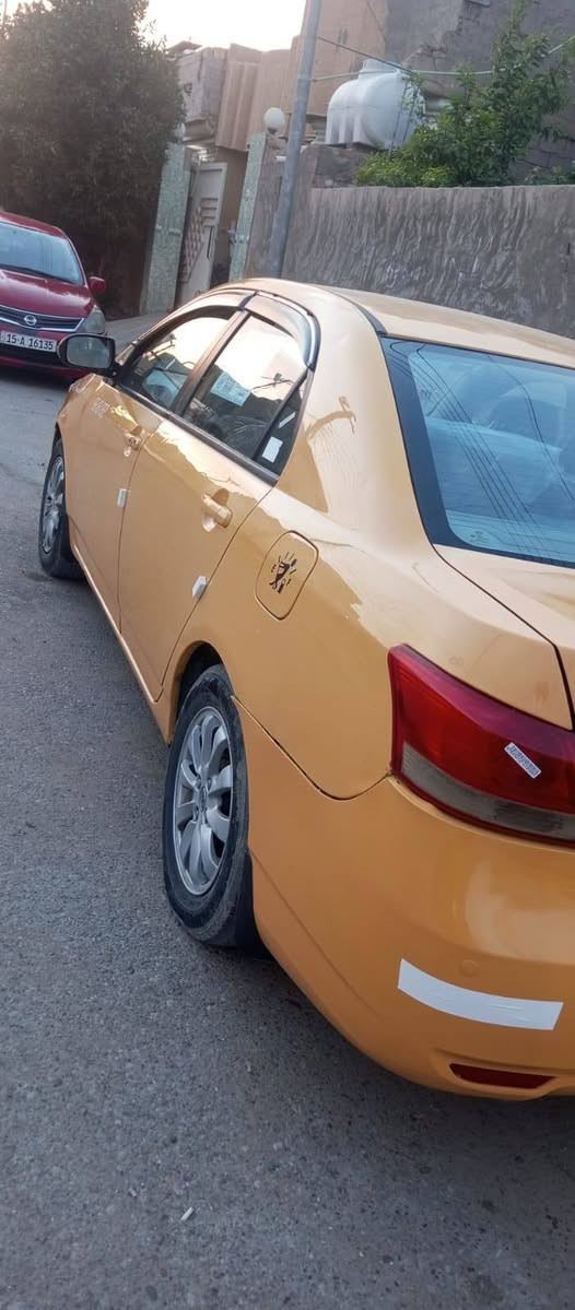 السلام عليكم بي وايدي  G3 2014 بصمه محركه لا تنقيص ولا بخار كير اتو هزه جديده رقم بغداد انكليزي تحويل ثاني يوم سنويه لل 2028 مصفره هيئة و غرامات السيارة بيها بس طخه براس البنيد فقط السعر 50 الاستفسار الاتصال على الارقام
***********
***********
***********
