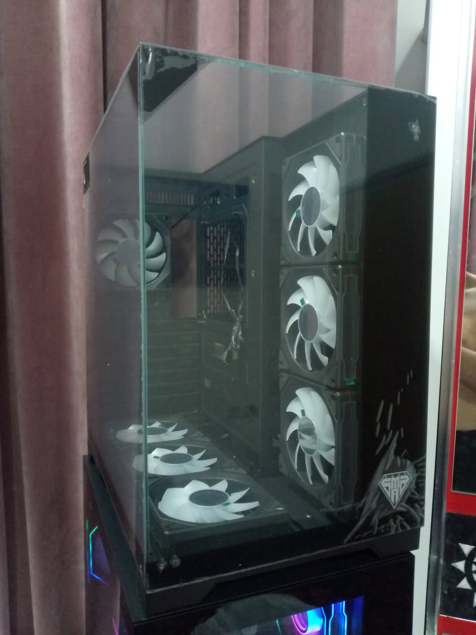 السلام عليكم

📝  ( PC GAMING )

💻 مواصفات:/
▫️  CPU ( AMD RYZEN™ 5 7500F 6-CORE, 12-THREAD )
▫️  COOLER (  JUNGLE LEOPARD STELLAR REALM RS 360 )
▫️  GPU ( GEFORCE® RTX™ 5060 GIGABYTE EAGLE MAX OC )
▫️  M.B ( ASROCK B650M-HDV/M.2 )
▫️  RAM ( 16GB DDR5 5600MHZ )
▫️  P.S.U ( 750W ROCKET +80  )
▫️  STORAGE ( SSD SAMSUNG 1T 860 EVO )
▫️  CASE ( M16 PANORAMIC FANS ARGB + REVERSE FANS  )

💰 السعر: 1,655,000
📝اغلب القطع ( - جديد - ) يعني تجميعة جديدة تقريبا

📍 مكاني: بغداد - الأعظمية
🚚 التوصيل: بغداد (5 آلاف) | المحافظات (6 آلاف)
📞 رقمي: ***********
