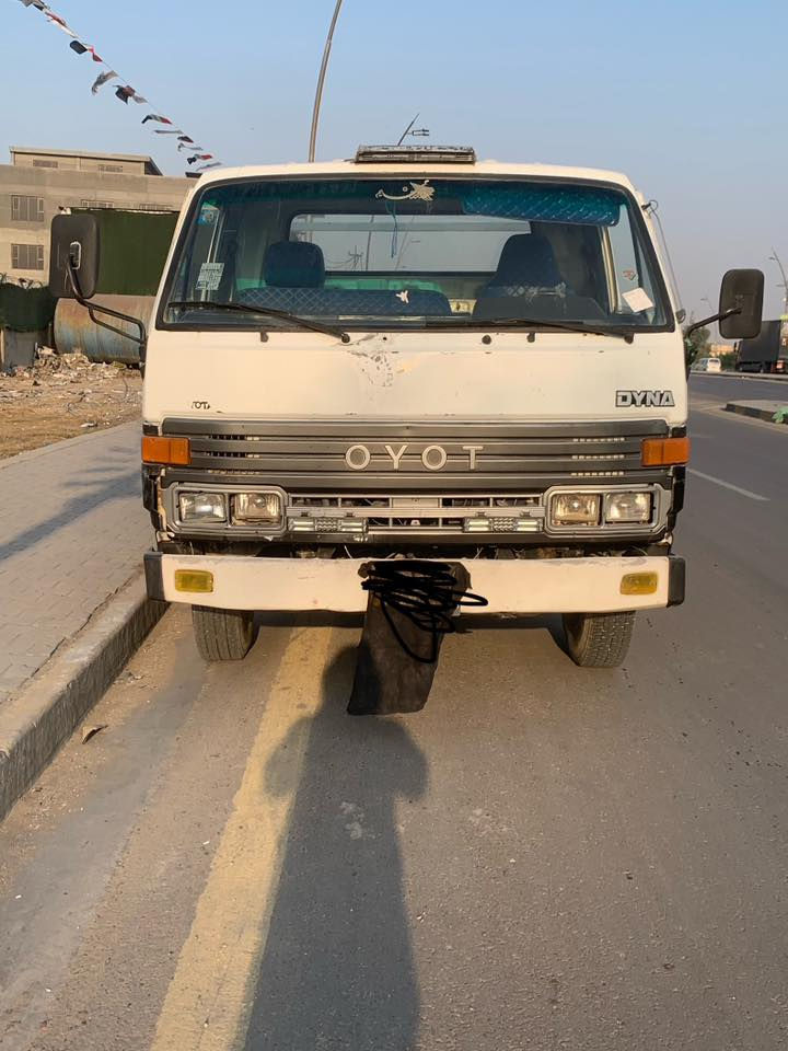 سلام عليكم تيوتة سطحة مديل 1993 رقم بغداد الماني 28 بلسنوية حمل مكينة 14 بيهة خيط بخار صاحبهة يريد تحويل السعر  80 وبيهة مجال قليل اني مكلف بلنشر هاذة رقم صاحبهة ***********
