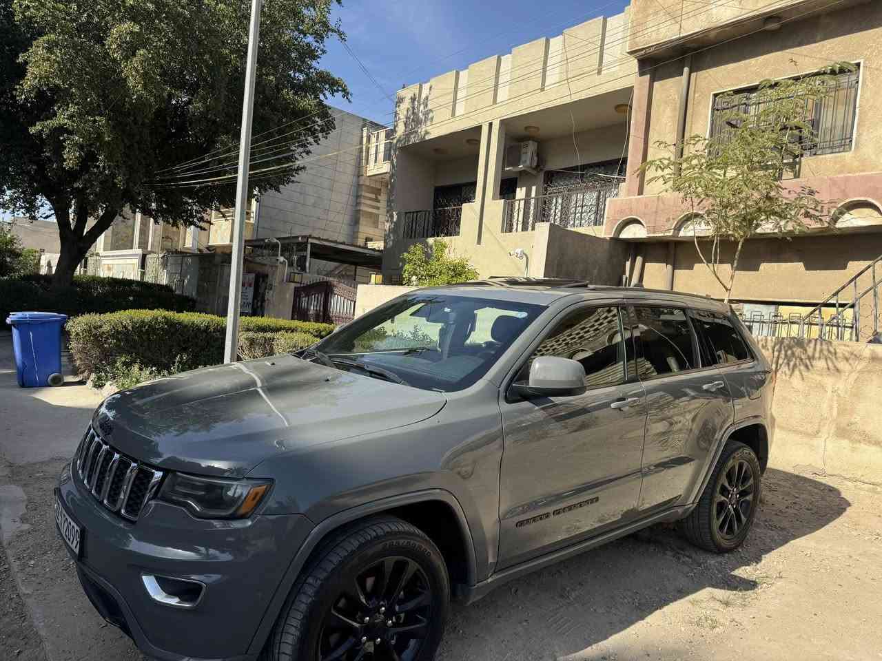 السلام عليكم
جيب اسمنتي موديل 2020

ماشية 83,000

حادثها موضح بلصور

المواصفات 

كشنات جلد وكنتارة 

سستم صوت كامل ١٣ سماعة

ماوس تحكم وضعيات جبلي وثلجي وحصاه 

فتحة سقف

كشن كهرباء

V6/3600

مكان السيارة بغداد /شارع فلسطين 

للاستفسار الاتصال على الرقم او وتساب

***********
