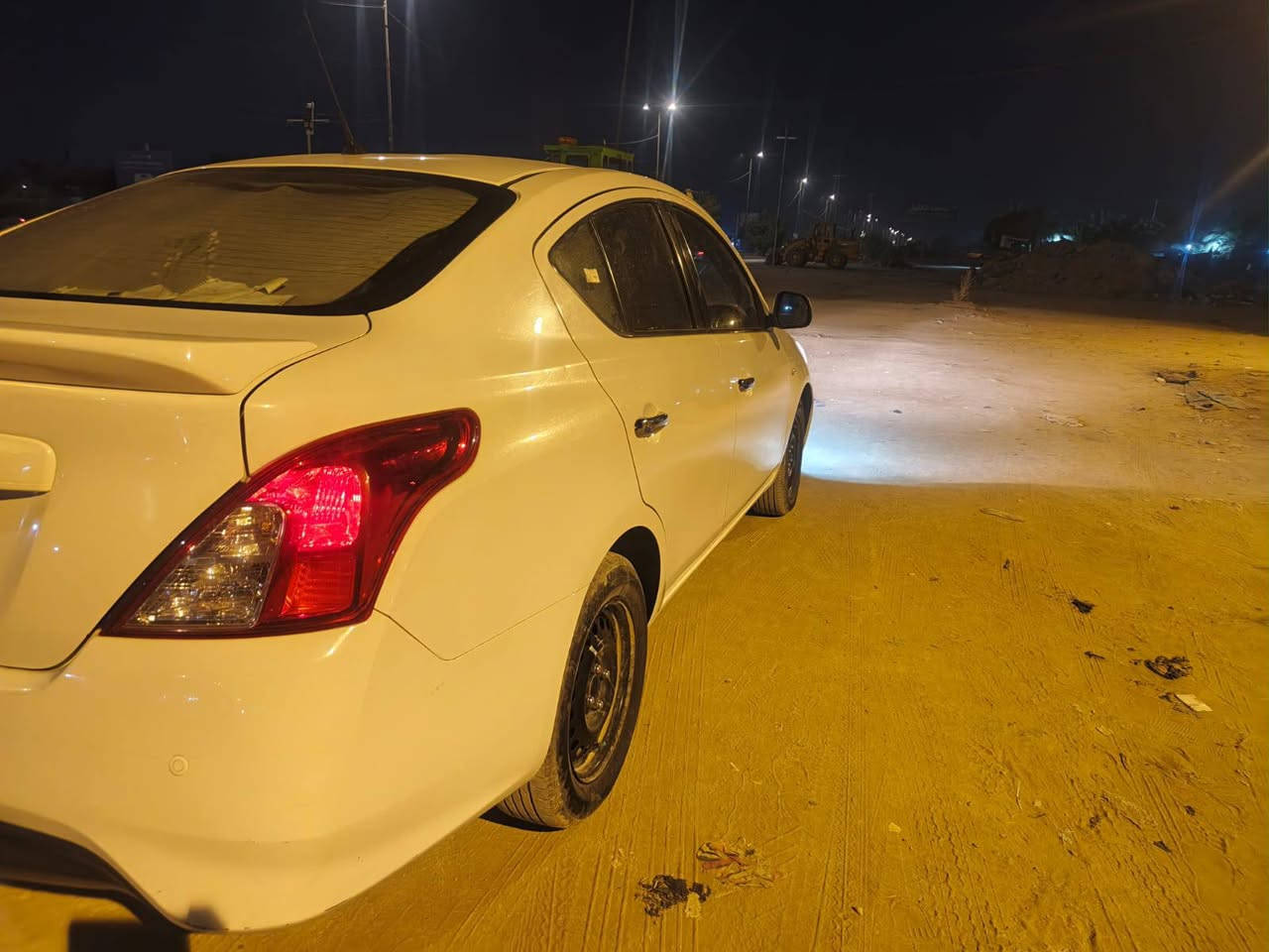 نيسان صني هندي موديل ٢٠٢٢ 
تريد تحويل او وكاله مكفوله كفاله عامه 
عدا بارد مكانين صغار  وممبينات
 سنويه ماساقطه كير مكينه حداديه 
تخم تاير شرط سياره جديده وماعايزه اي شي 
مكانه نجف
السعر ١٠٠ وبيها مجال 
***********
