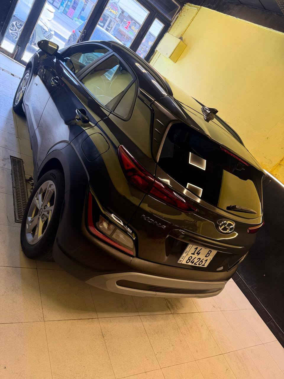 هيونداي كونا   2023
السعر 165ورقه
رقم بصره بأسمي انا مستوردها 
ماشيه 25الف ميل 
محرك 2000 دوش 
مواصفاتها بصمه تشغيل +بصمه ابواب +تشغيل عن بعد +رادارات امامي وجانبي وخلفي 
حساس ضغط الاطار 
تحمكات ستيرن كامله
كشن كهربائي
ابل كار بلي +اندرويد اوتو (وجميع موصفات الكونا المعروفه) 
وارد امركي انا جايبها من امريكا حادثها بس بارد بين الباب والمدكر  وتبديل جزء اسفل الدعاميه (بس بارد وتكحيل) 
تصليح درجه اولى على ايدي صور الحادث موجوده 
العنوان ابي الخصيب السراجي 
الرقم  *********** البصرة, العراق
