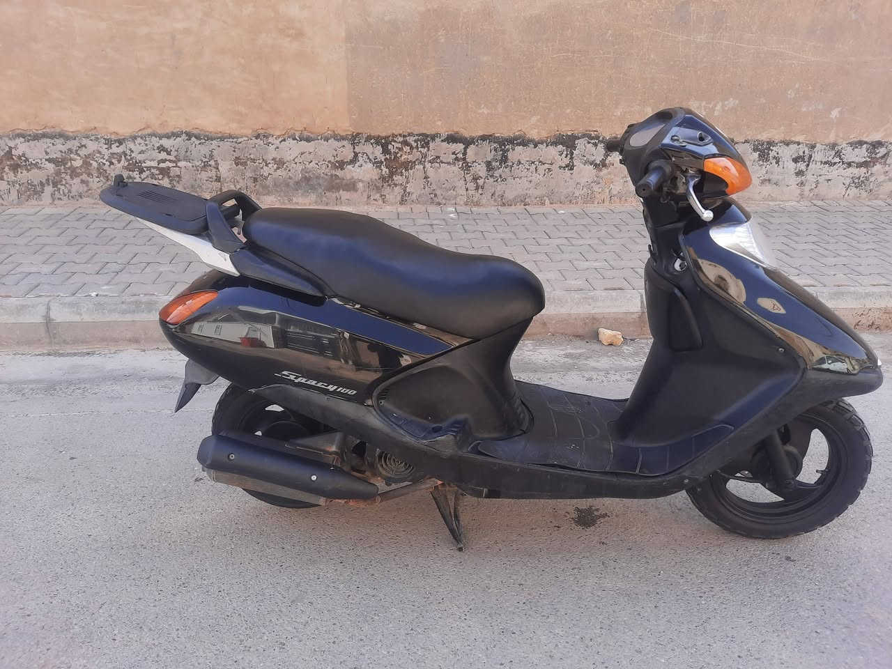 دراجه سبيسي ياباني كفرات اصلي ابو الختم مكينة ناعمه كهرباءيات شغاله سلف هندر دراجه خير من الله   ***********
