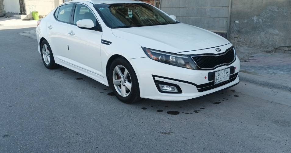 سلام عليكم الاستفسار *********** السعر 105عندي كيه اوبتيما للبيع موديل 2015 وارد امريكي السياره كلن حادثه دعاميه فقط مكفوله كفاله عامه بيه بارد قليل سونار بلمنشور كير محرك حداديه تبريد مكفولات ماشيه 87 
محرك 2400 جديد موصفات نص فول رقم بغداد تحويل مباشر السعر 105
