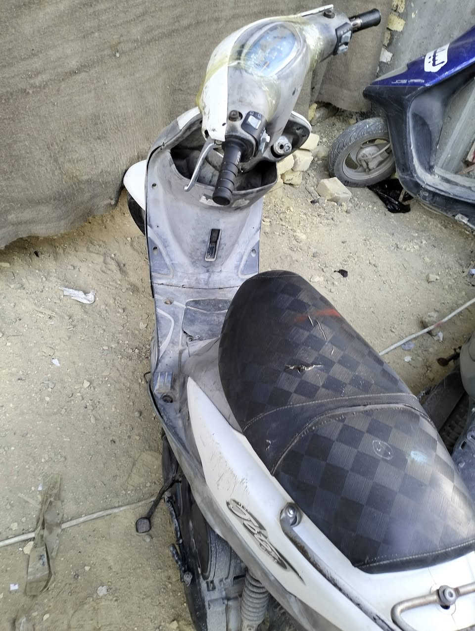 مكلف بالنشر.    السلام عليكم اخوان ماكس منغولي للبيع دراجة جديد وحلو وماعوزاها شي بس كهربائية وشوفت عينك نضيف وحلو مكاني يمه الحبوبي كلش وخاصة موجود


**إذا كنت صاحب هذا الإعلان وتريد حذفه لأي سبب، رجاءا أرسل رسالة إلى الدعم الفني**