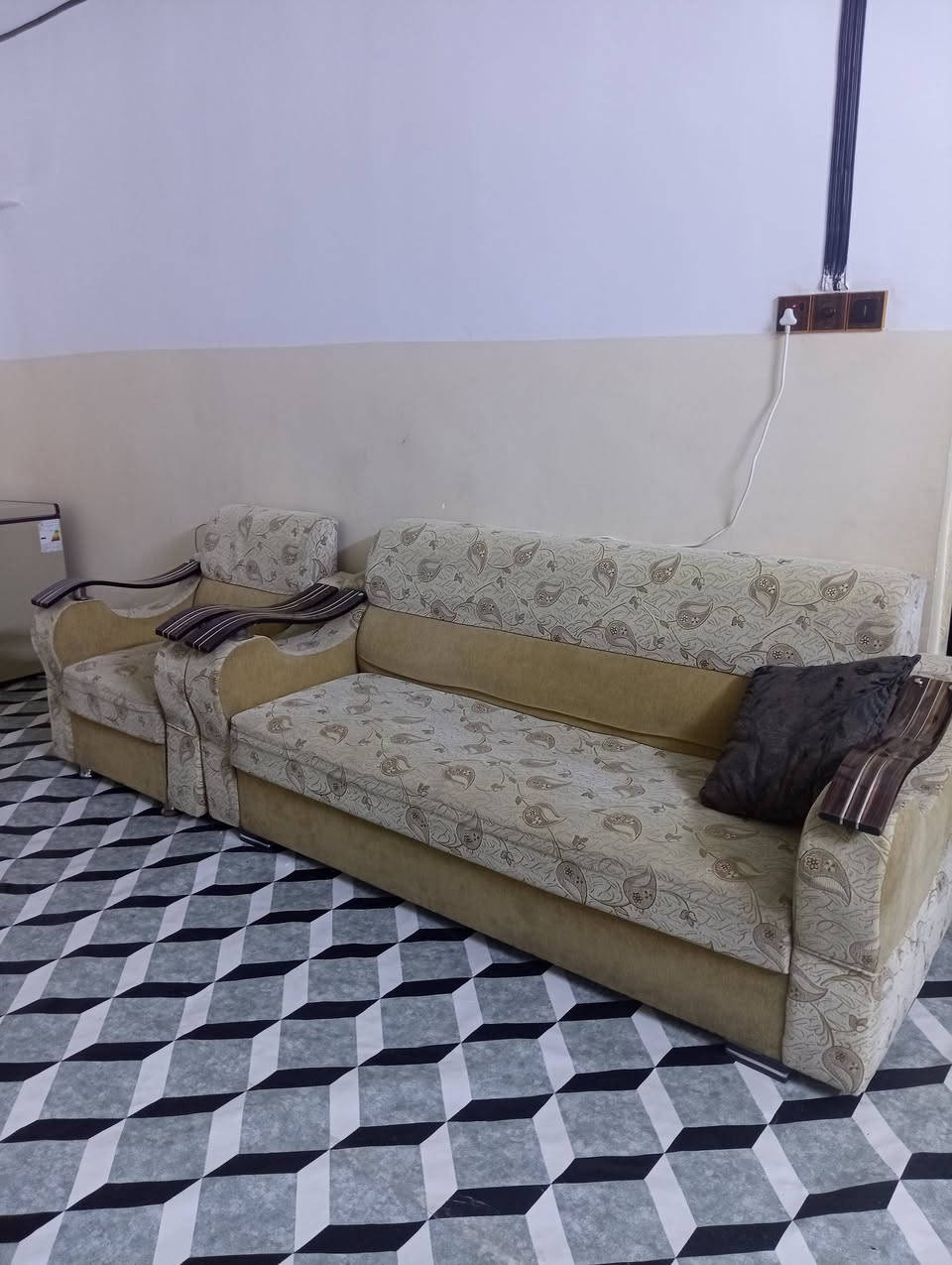 تخم نضيف 10مقاعد السعرر 200


**إذا كنت صاحب هذا الإعلان وتريد حذفه لأي سبب، رجاءا أرسل رسالة إلى الدعم الفني**