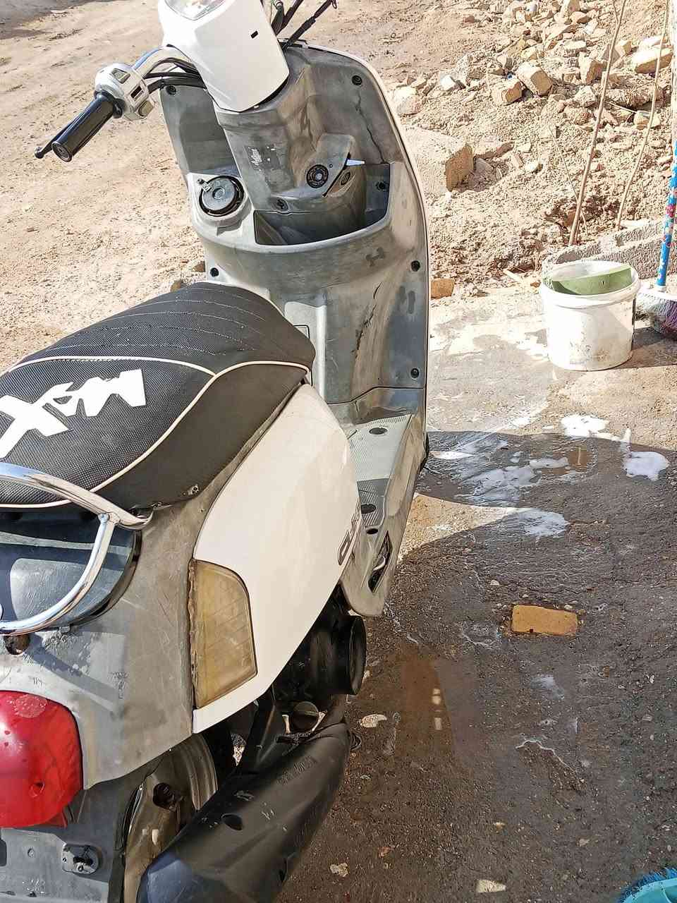 السلام عليكم  دراجه بوليس للبيع الدراجة  قبل يومين مجفته  الدراجه حلوه وناعمه ونظيفه نقصها باتري
السلام عليكم  دراجه بوليس للبيع الدراجة  قبل يومين مجفته  الدراجه حلوه وناعمه ونظيفه نقصها باتري
سعر 475بيها مجال  رقم *********** مكان الناصريه مدكز
