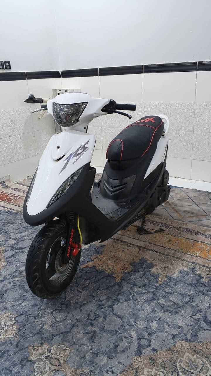 ماكس عدله ما مفتوحة بيه محرك يشك الكاع شرط نهضه ومشي ادك100 ما مفتوحة ما مفتوحة نكره سلف هندر واحد دراجة نصبته حلوه جاهزه مانقصه شي ربع ماذب عليه 

مايحتاج اسولفلك تعال خل الدارجه اسولفلك تعال وشوف بعينك


**إذا كنت صاحب هذا الإعلان وتريد حذفه لأي سبب، رجاءا أرسل رسالة إلى الدعم الفني**