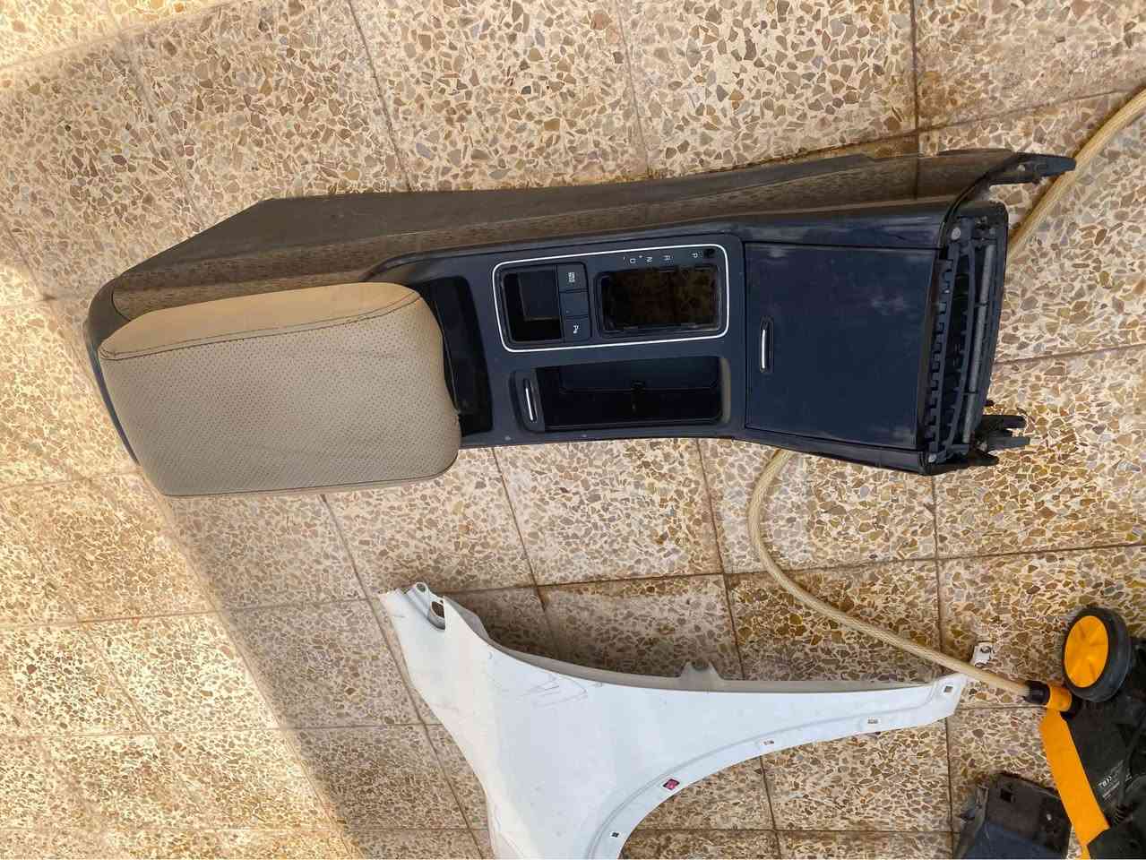 غراض سورينتو 2018 سياره كامله مع غراض مال اسبورتج وكم غرض مال موهافي.   ابيعها شلع كلها ما ابيع قطعه قطعه أربيل, العراق


**إذا كنت صاحب هذا الإعلان وتريد حذفه لأي سبب، رجاءا أرسل رسالة إلى الدعم الفني**