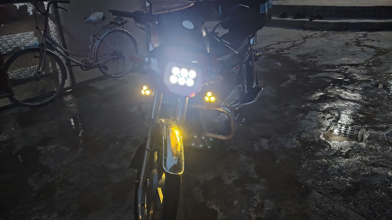 السلام عليكم ماطور ابو الكله للبيع 
موديل 2019 محرك مامفتوح نضيف نشاط خير من الله 
اشاير و لايتات شغاله بس اكو خلل بلكهربائيات مادري كتف مادري باتري هندر واحد يشتغل ماطور ما متعوب من الشغل للبيت فقط سعر 400 و بي مجال
***********
