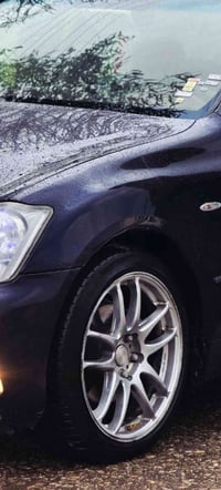 مقاس ١٨ • يابانية • نظيفة