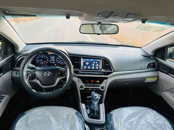 سلام عليكم للبيع النترا موديل 2017 امريكي لون اسود رقم شمالي
سياره بدون حادث كلين لا ضربه ولا تبديل بيها فقط بخشم البنيد صبغ شبر باقي سياره ليبل واحد محرك كير صدر خير من الله تخم تاير ويل جدد شاشه جبيره كاميرا خلفيه حساسات خلفيه 
لايت زنون عالي ناصي دوشمه كامله السعر  125 وبيها مجال 
مكان سياره بغداد جسر ديالئ  الاستفسار ***********
