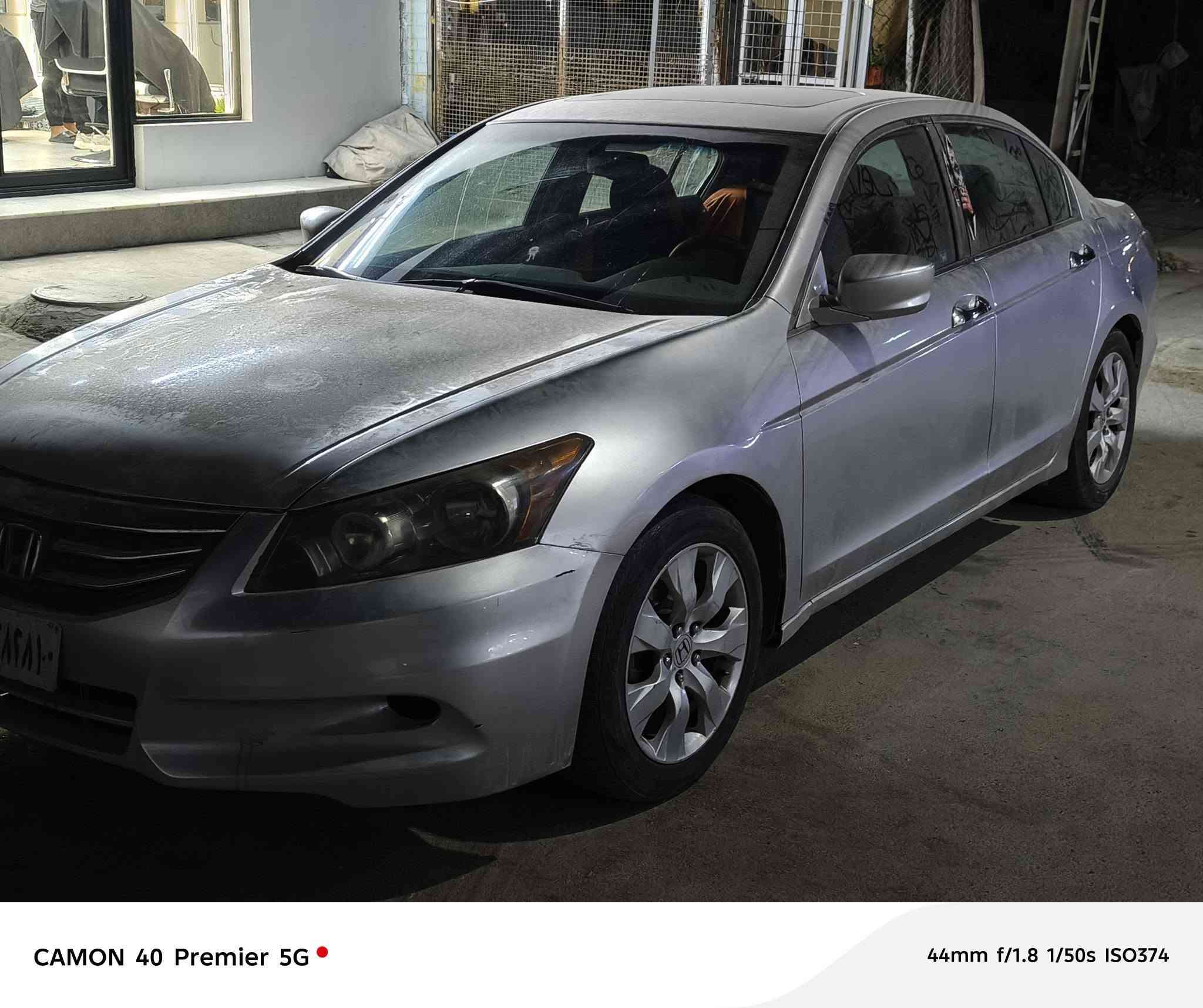 السلام عليكم
هوندا اكورد 
موديل 2008 
نظيفه بمعنى الكلمه معمرة جديد 
وارد خليجي 
مكفوله
فول مواصفات 
مقاعد كهربائيه 
تبريد واحد على واحد ياباني بعد مع تدفئه 
محرك 2400 
4 سلندر
فول مواصفات ما عده البصمه 
حساسات كامل 
للبيع فقط 
والسعر خاص ورجاء سعرها مناسب جدا مو غالي للي يكول يغني ومعروفه اسعارهن 
والرقم ***********
للتواصل خاص 
وملاحظه السيارة انظف من الصور بهواي واجمل وفول لمتد 
من رخصه الادمن
