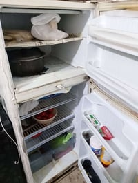 ثلاجه • ما بيها نقص • للبيع