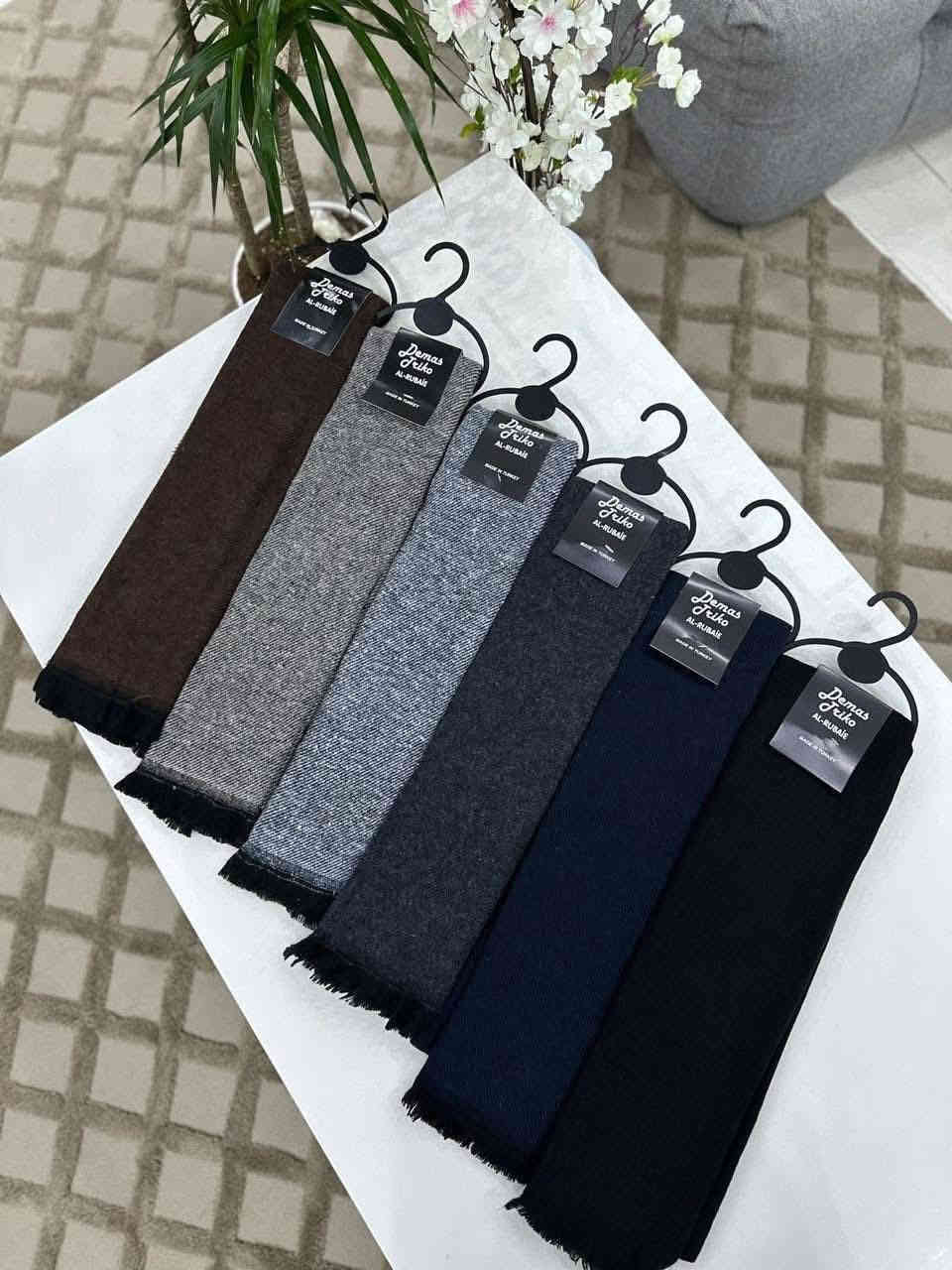 مساء العسل حبايب كلبي
ترند الشمسيه الشفاف يمي وبسعر 3وكل ثنين ب5
ومتوفر السكارف نسائي ورجالي وبسعر 5تالاف بس 
متوفر داخل مجمع واكوزمتك حيدر العنوان حي العسكري الاول شارع اسواق طيبه مقابل سنتر جود كوزمتك حيدر الرقم *********** والي يحب اكو توصيل ونتعامل برصيد
