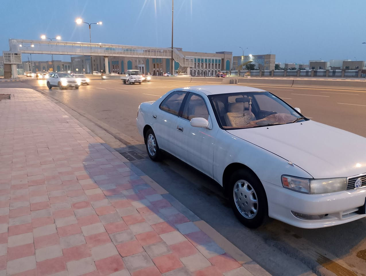 سلام عليكم سياره اكرسته كفاله عامه من كص ونقل جثه والعيب الشرعي رقم انكلزي كربلاء بسمي ومقيم بل نحف السعر 70 وبها مجال الحدديه كفاله التبريد والتبريد ومن كل شي كفاله   ***********
