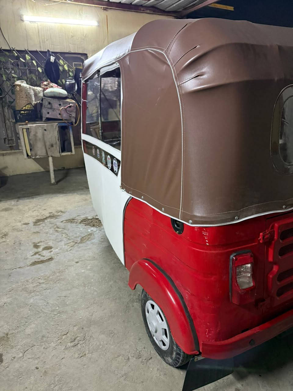 تكتك  2018رقم وسنويه مكينه مال ٢٠مصبوغه جماليه مكاني بغداد حي الجهاد الشراي ينتصل وبل خدمه ***********
