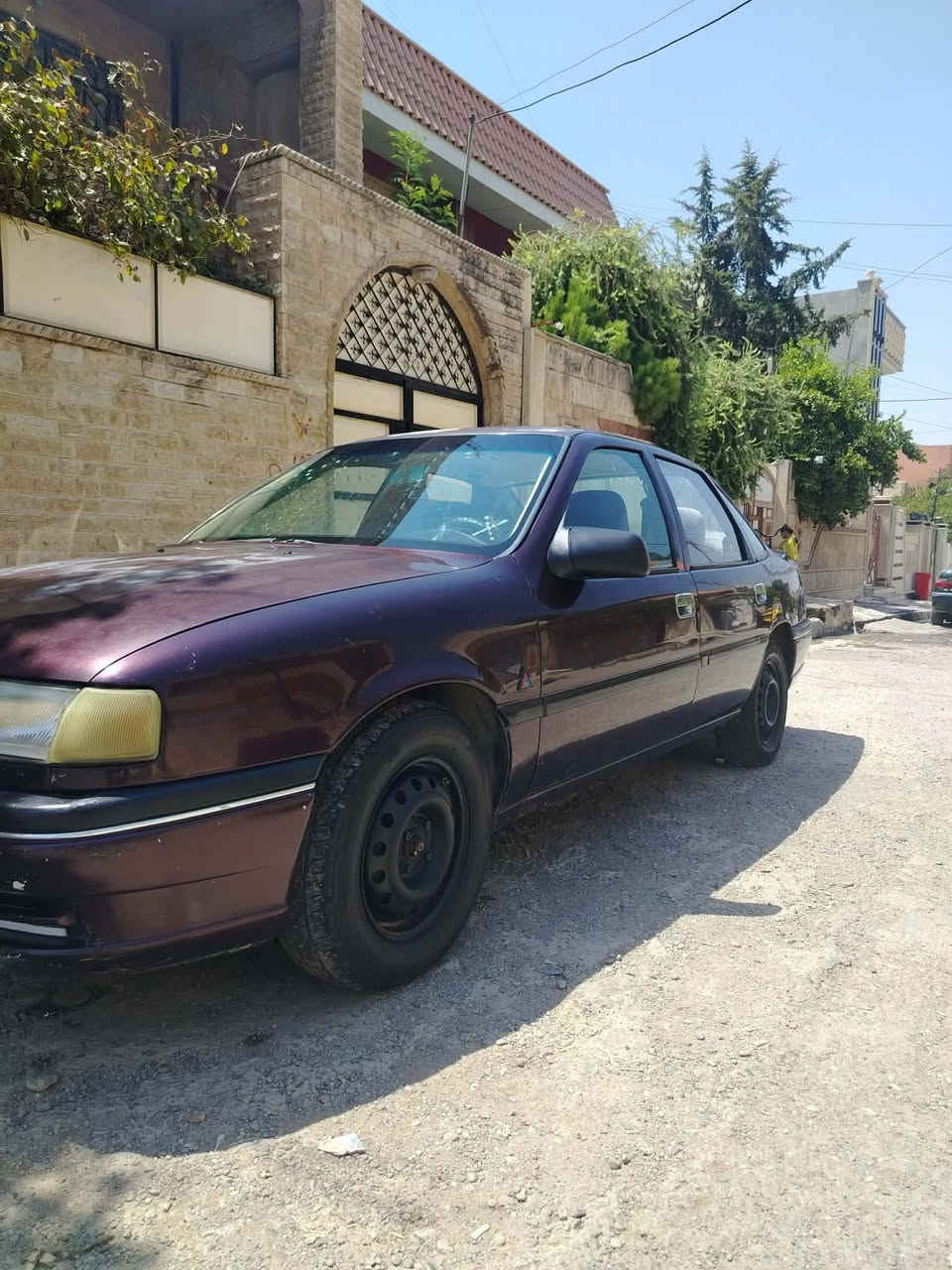 اوبل فكتره 93 حجم 16 سياره نضيفه محرك بي صرف رقم ألماني سنويه خضره صاقطه شرط التحويل المكان موصل  السعر 37  ***********
