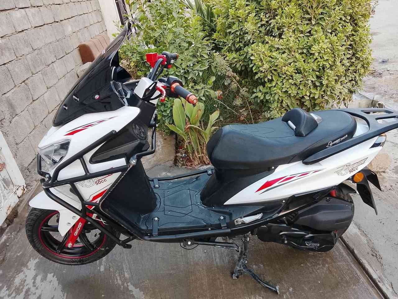 سلام عليكم دراجه ناريه سكنس صيني دراجه خير من الله تخاذه ربع ما ذب عليه دراجه للبيع او مرواس مكان ديالى بعقوبة يم بازين خان أو مرواس بوليس نوزل موديل 25


**إذا كنت صاحب هذا الإعلان وتريد حذفه لأي سبب، رجاءا أرسل رسالة إلى الدعم الفني**